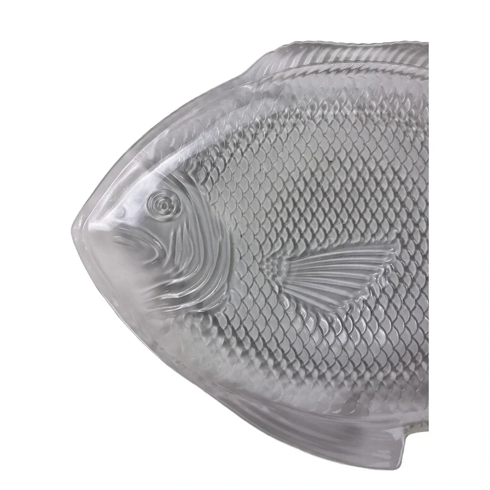 4 Arcoroc Clear Glass Detailed Fish Plates Textured Serving Dishes Seafood Decor
